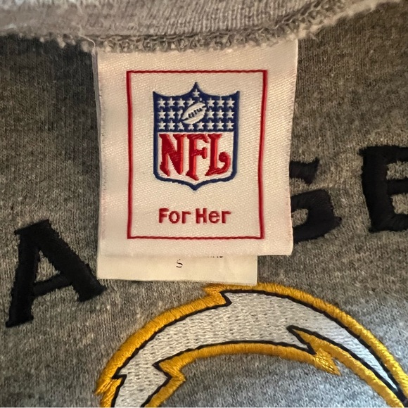 NFL • Vintage San Diego Chargers Gray Crewneck Sweatshirt • XS - Picture 4 of 7